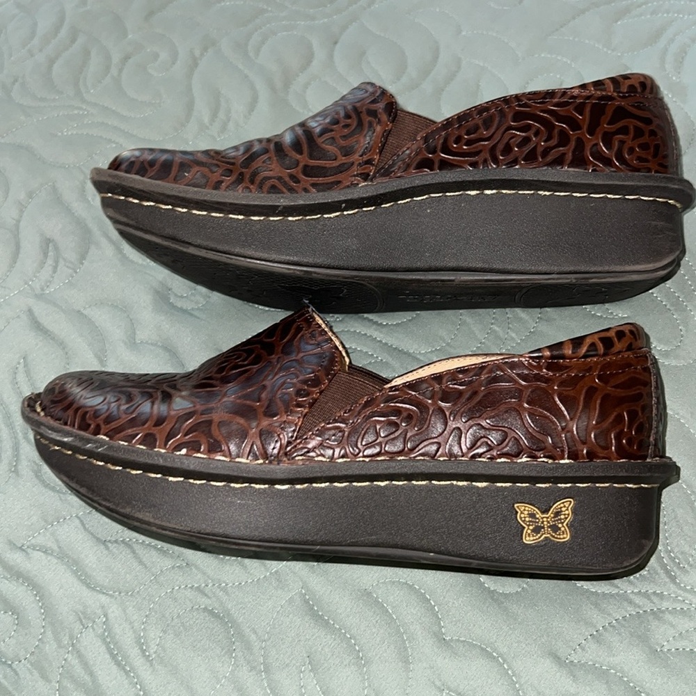 Alegria Debra Chocolate Embossed shoes